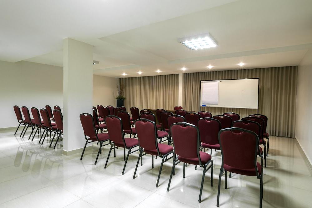 Sia Park Executive Hotel Candangolandia Exterior photo